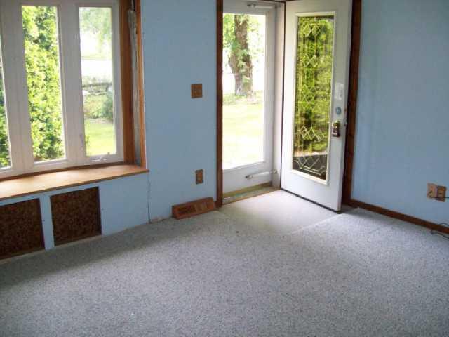 2303 Ashbourne Road Anderson, IN 46011 - Photo 3 of 12 Gallery Image 3