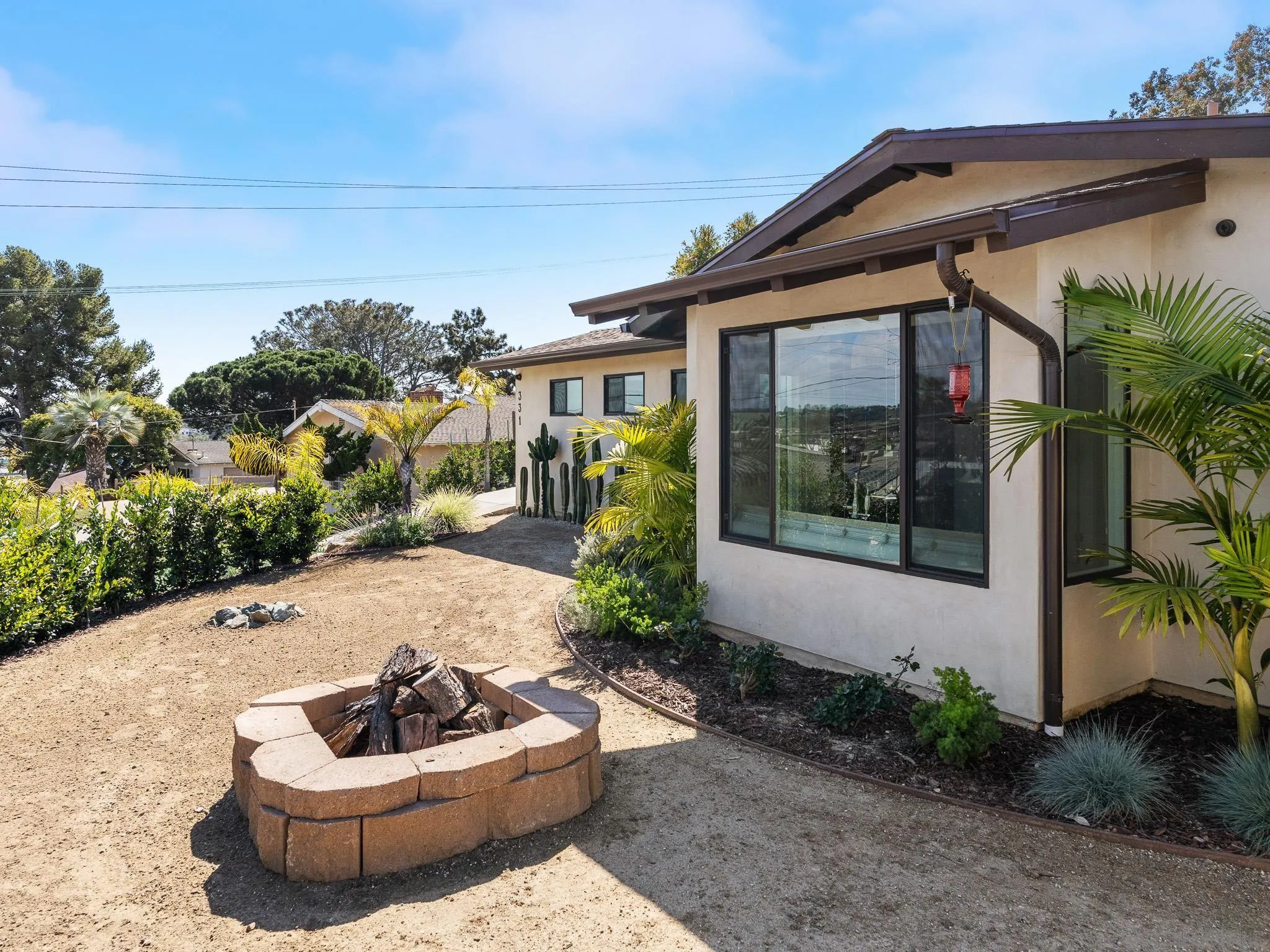 331 Glencrest Drive Solana Beach, CA 92075 - Photo 34 of 43 a house with outdoor space