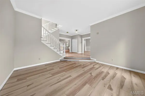 $709,900 | 406 Forsheer Drive, Chesterfield, MO 63017