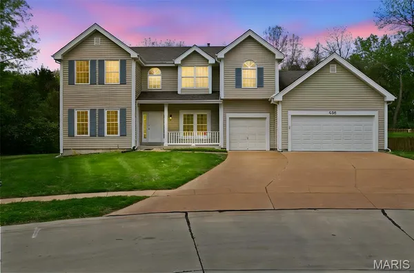$709,900 | 406 Forsheer Drive, Chesterfield, MO 63017