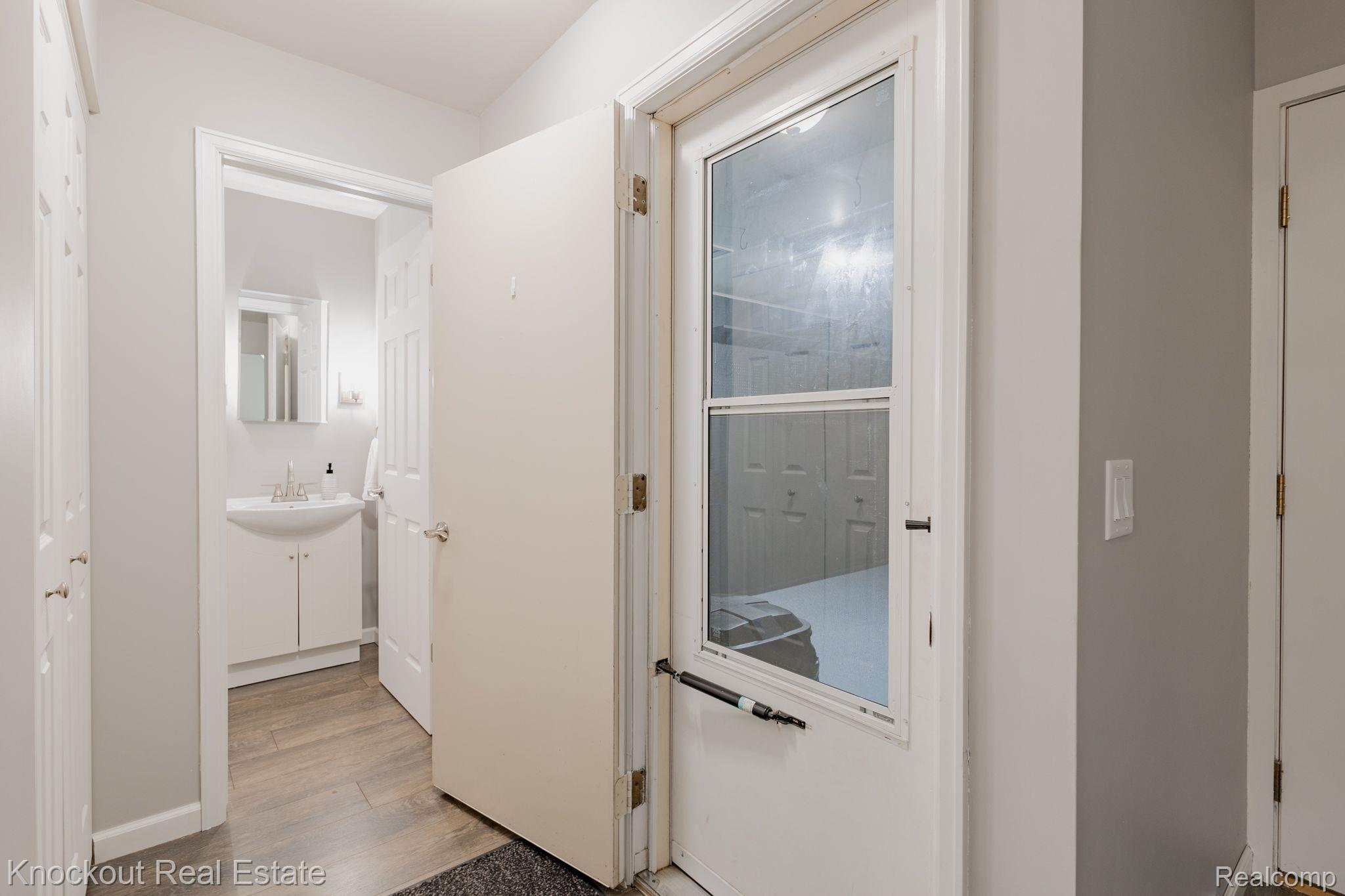 253 Churchgrove Road Frankenmuth, MI 48734 - Photo 12 of 40 Gallery Image 12