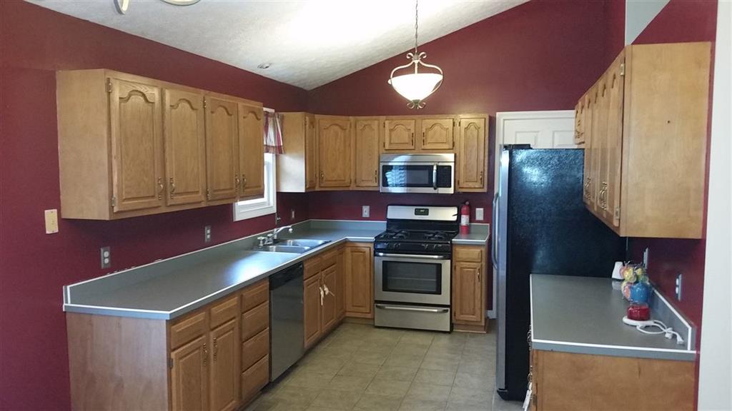 225 Springhill Road Seymour, IN 47274 - Photo 4 of 14 Gallery Image 4