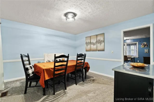 $379,900 | 30 Doebrook Court, New Albany, IN 47150