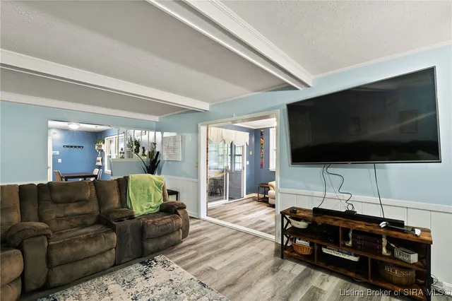 $379,900 | 30 Doebrook Court, New Albany, IN 47150