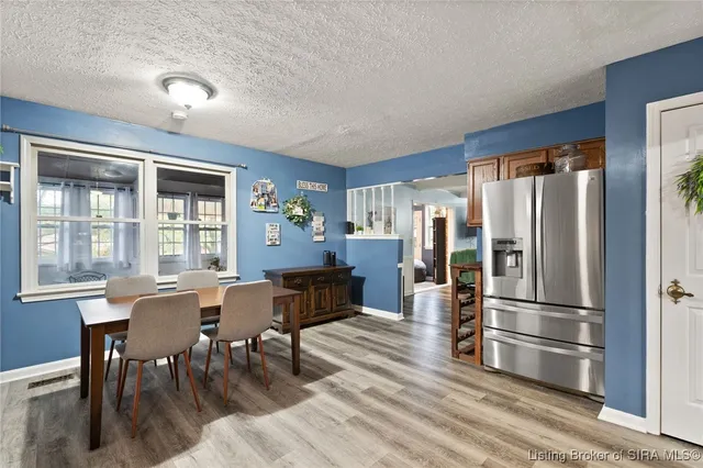 $379,900 | 30 Doebrook Court, New Albany, IN 47150