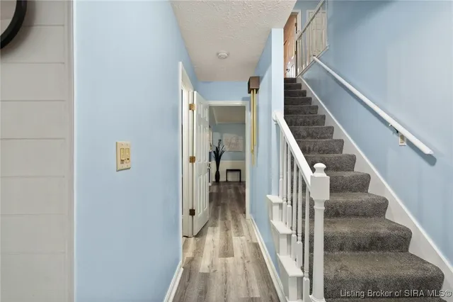 $379,900 | 30 Doebrook Court, New Albany, IN 47150