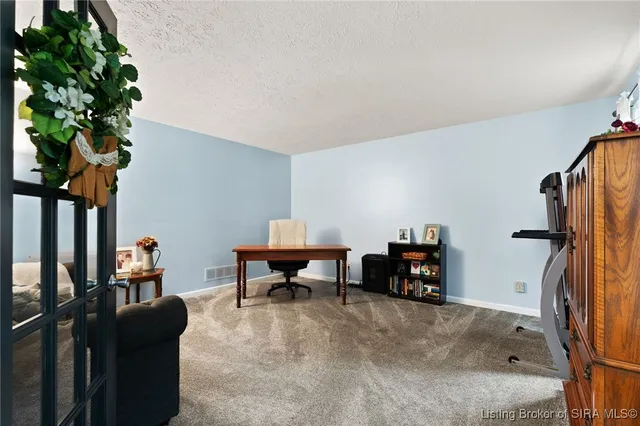 $379,900 | 30 Doebrook Court, New Albany, IN 47150