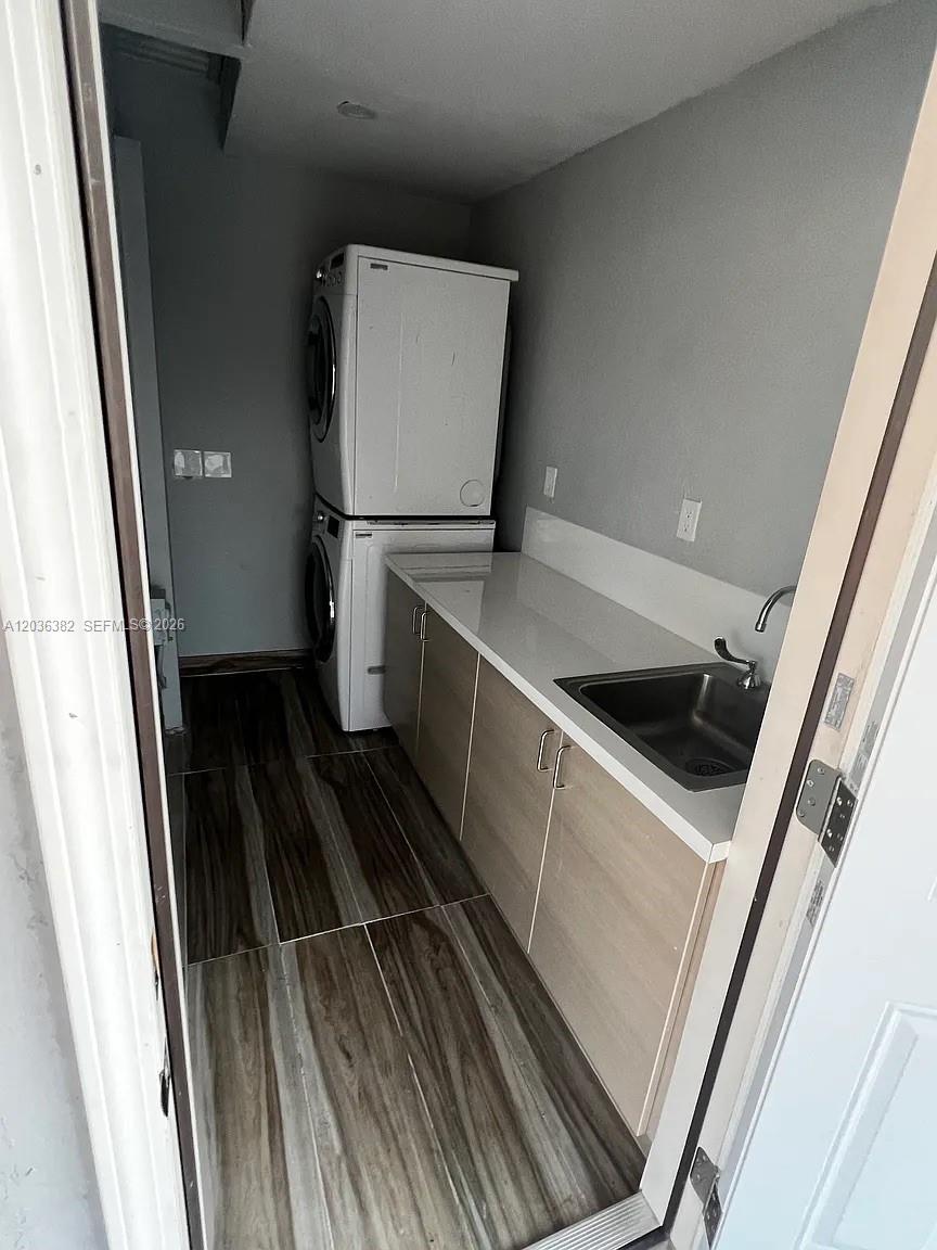 1271 West 79th Street Hialeah, FL 33014 - Photo 22 of 24
