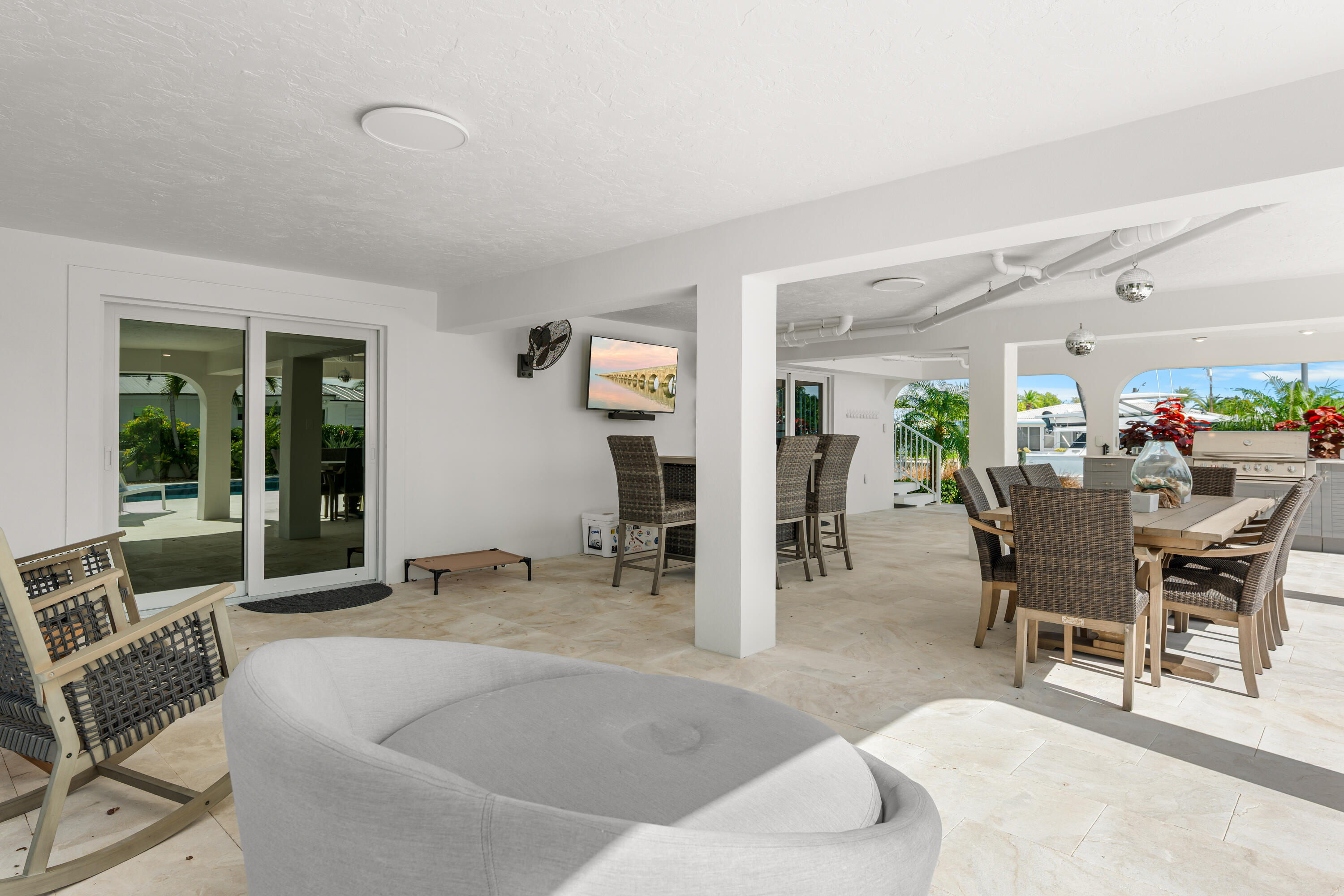 360 12th Street Key Colony Beach, FL 33051 - Photo 52 of 60 a dining room with furniture and window