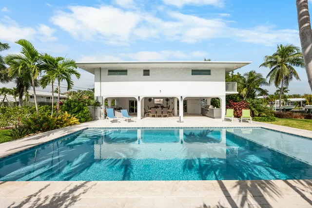 $4,400,000 | 360 12th Street, Key Colony Beach, FL 33051