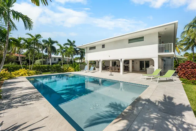 $4,400,000 | 360 12th Street, Key Colony Beach, FL 33051