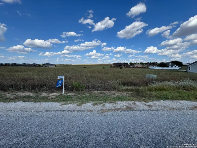 $42,000 | 140 Turnberry Drive, La Vernia, TX 78121