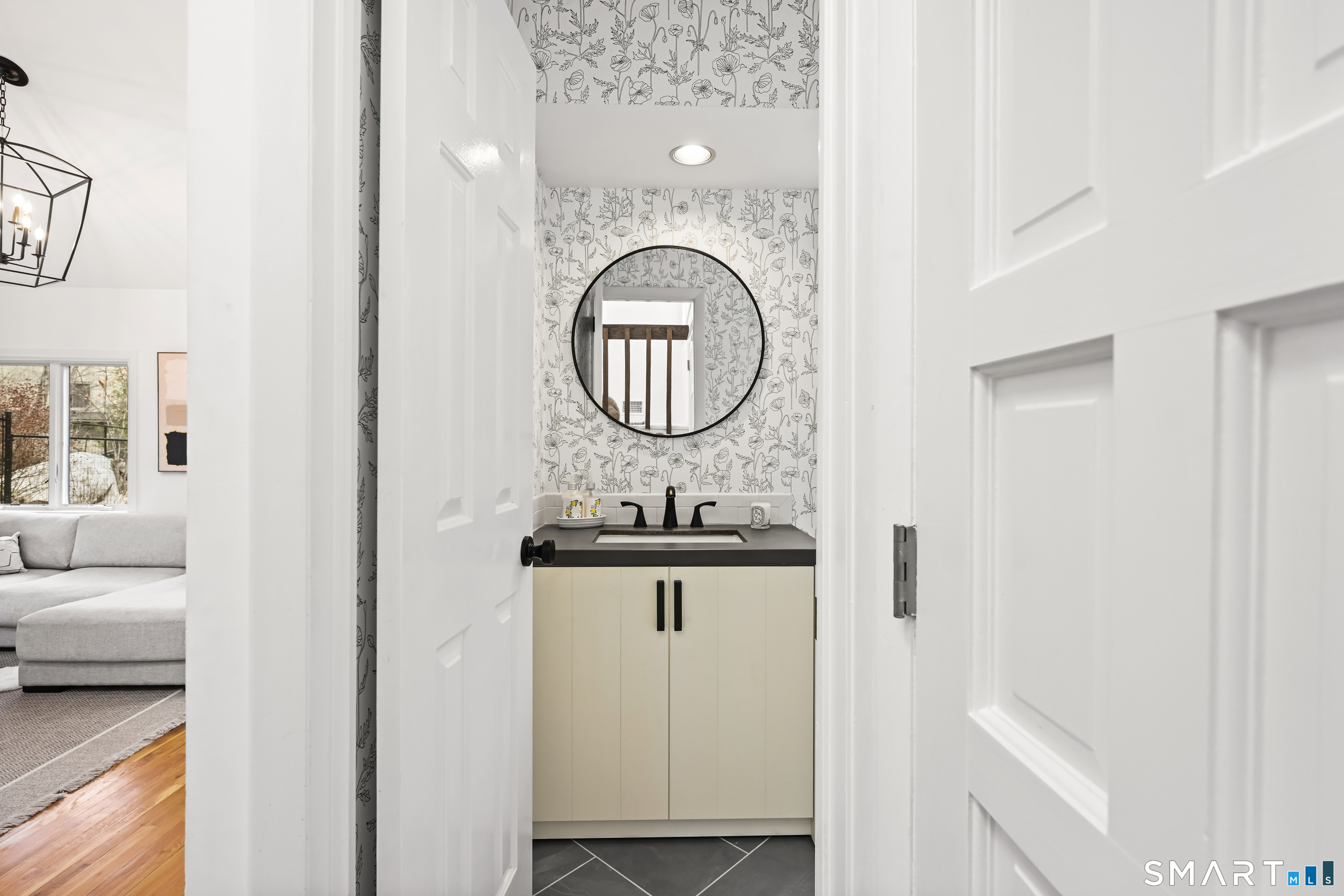 81 Ridge Brook Drive Stamford, CT 06903 - Photo 18 of 40