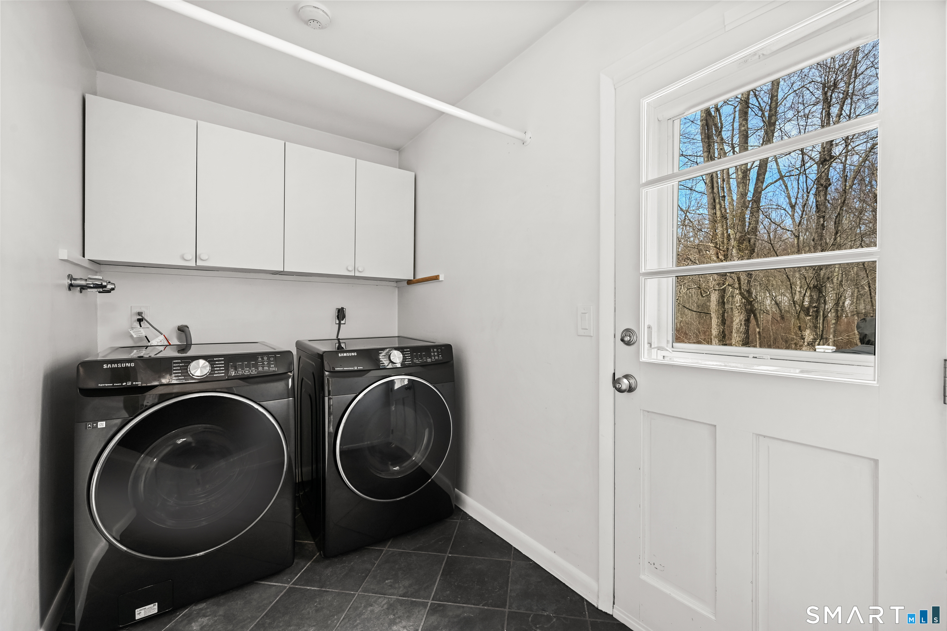 81 Ridge Brook Drive Stamford, CT 06903 - Photo 24 of 40