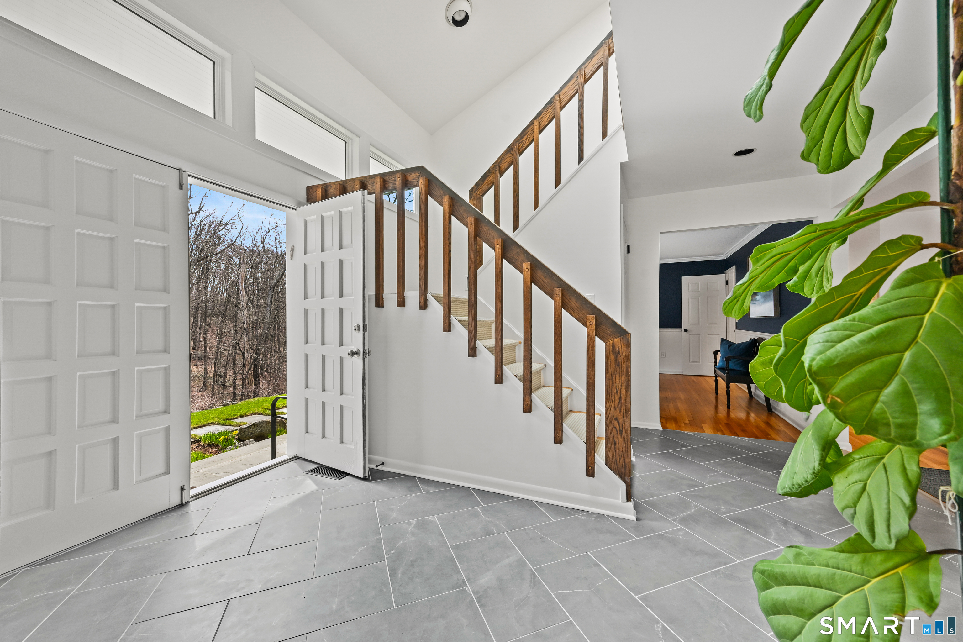 81 Ridge Brook Drive Stamford, CT 06903 - Photo 6 of 40