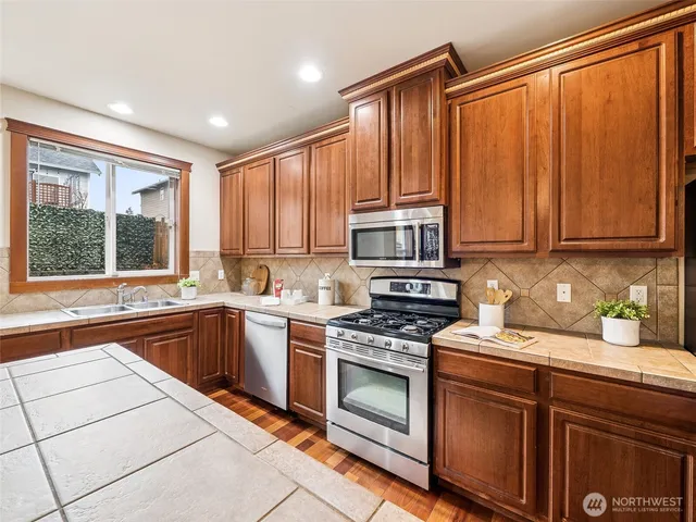 $575,000 | 9432 202nd Street East, Graham, WA 98338