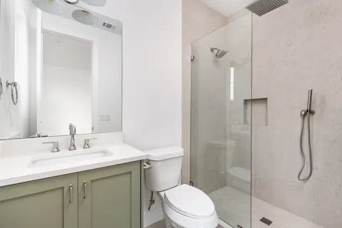 $549,000 | 408 Linden Street, Unit B, Austin, TX 78702