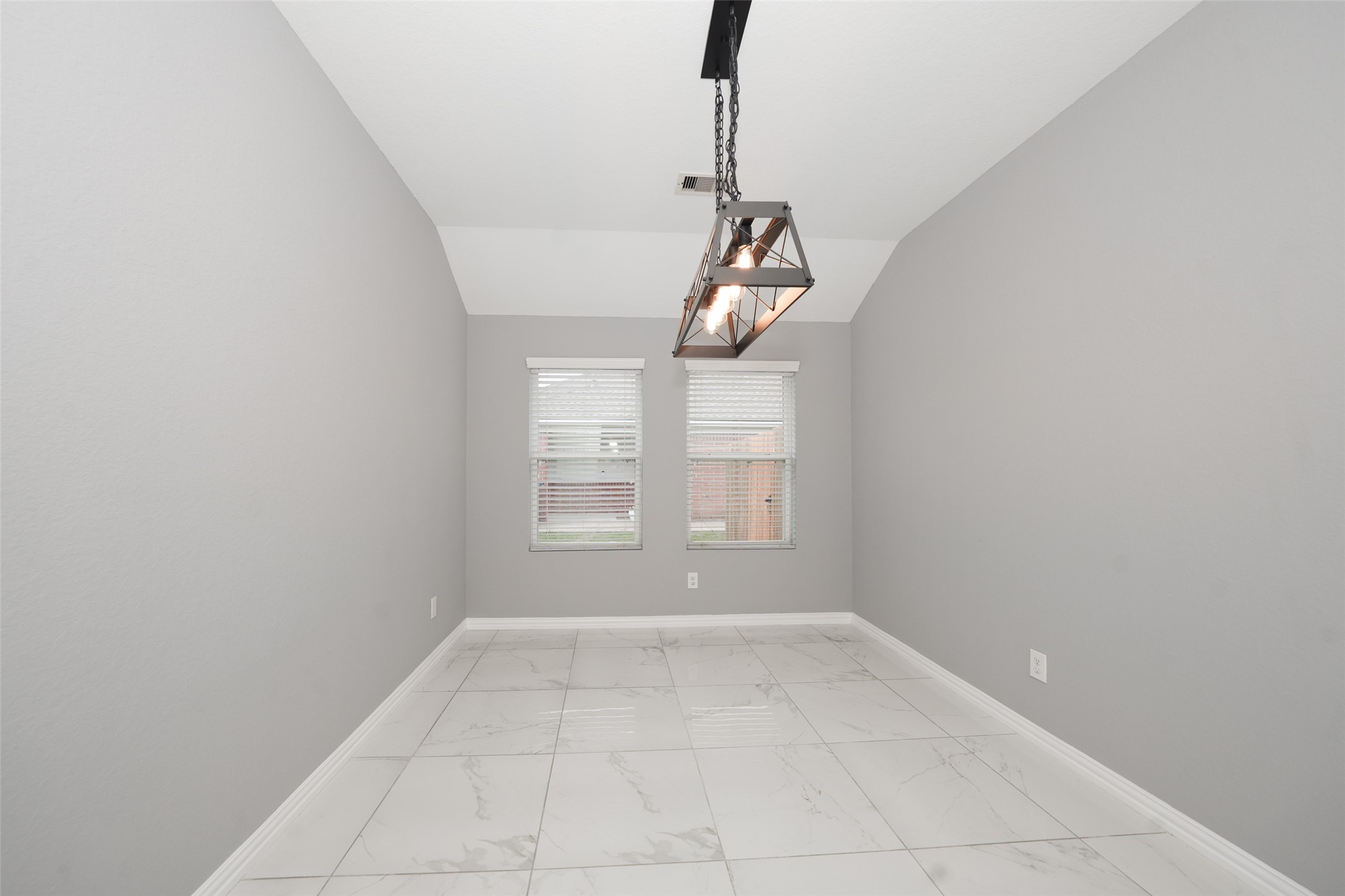 10606 Ince Lane Houston, TX 77040 - Photo 25 of 43 Dining Room