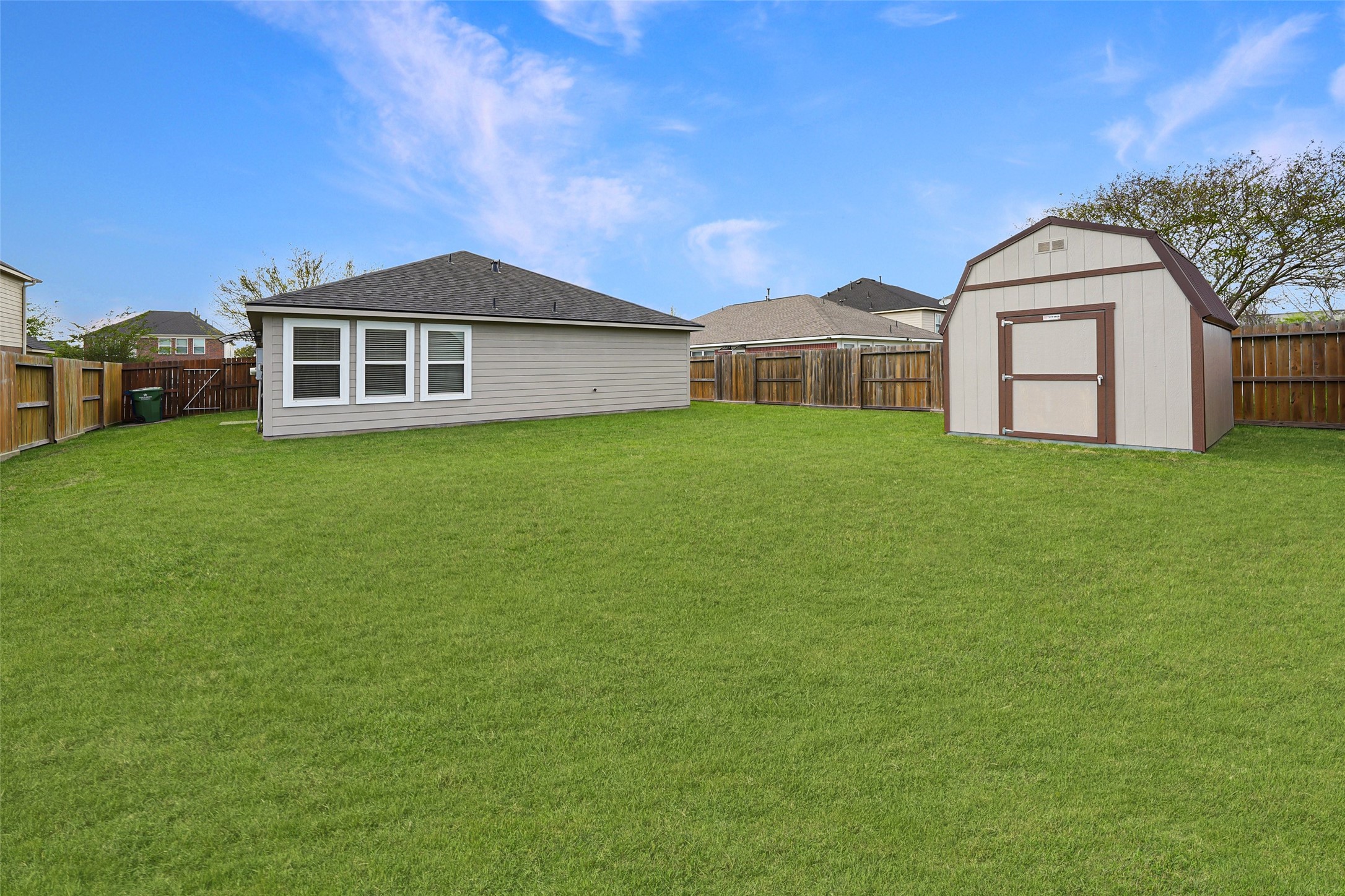 10606 Ince Lane Houston, TX 77040 - Photo 38 of 43 Large Backyard