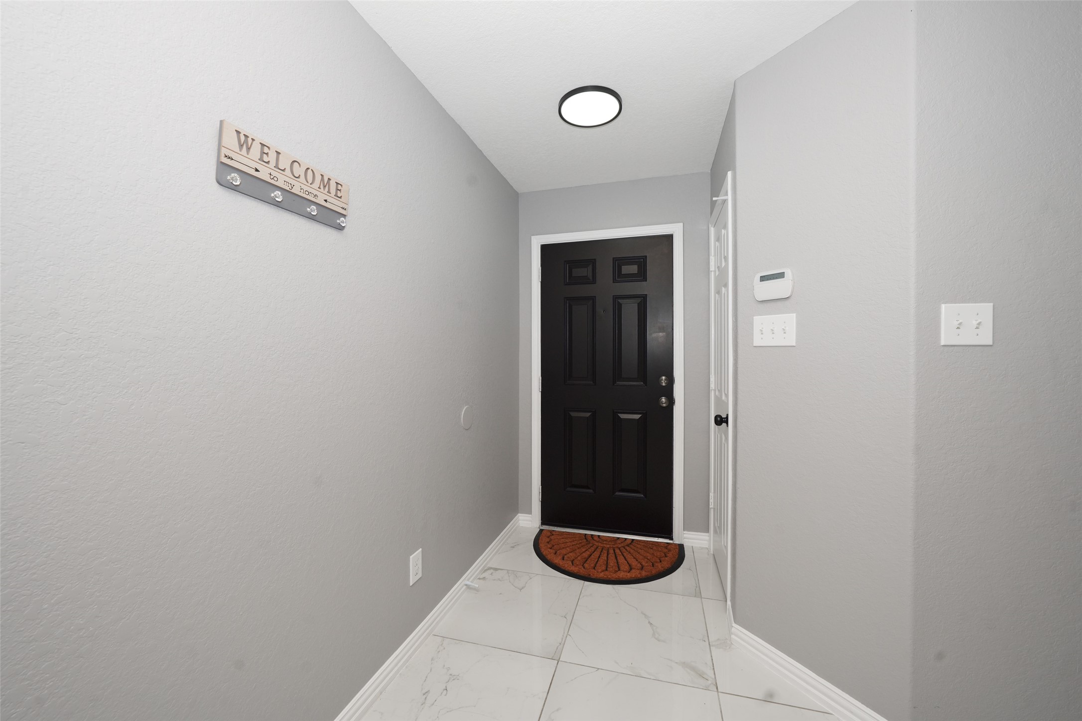 10606 Ince Lane Houston, TX 77040 - Photo 5 of 43 Marble throughout