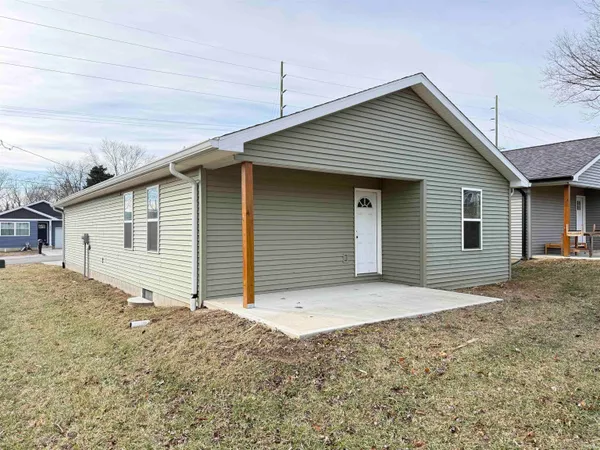 $199,900 | 1014 East Glezen Street, Petersburg, IN 47567