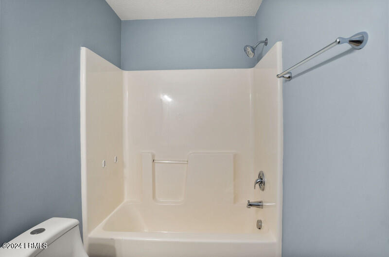 426 Colony Drive Ridgeland, SC 29936 - Photo 24 of 29 Bathroom2i