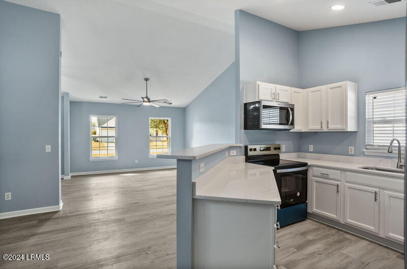 426 Colony Drive Ridgeland, SC 29936 - Photo 7 of 29 Kitchen2