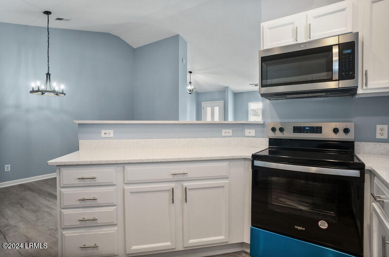 426 Colony Drive Ridgeland, SC 29936 - Photo 10 of 29 Kitchen4
