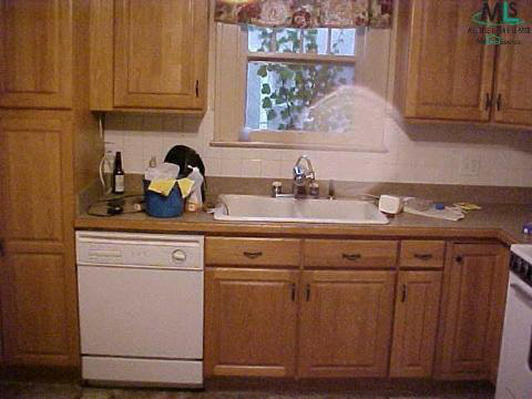 73601 South Fulton Armada, MI 48005 - Photo 2 of 6 431303-1.JPG