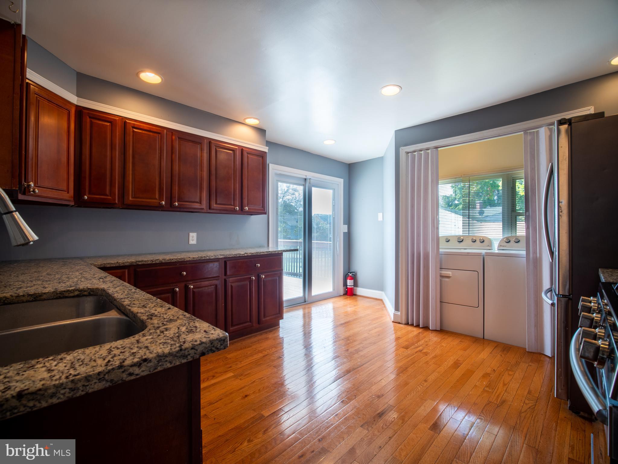 5506 Catalpha Road Baltimore, MD 21214 - Photo 8 of 20