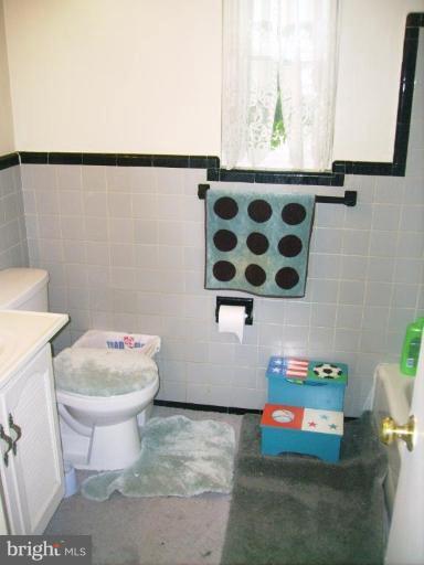 7517 Jervis Street Springfield, VA 22151 - Photo 8 of 8 Bath #1