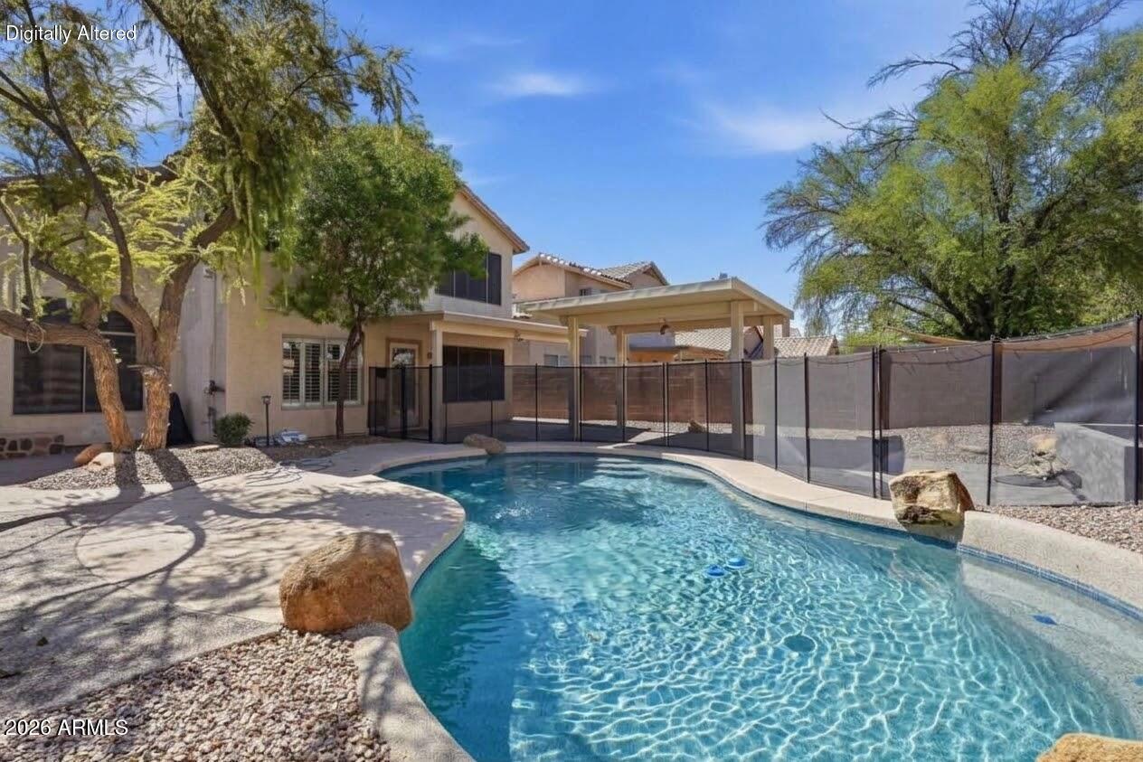 462 West Colt Road Tempe, AZ 85284 - Photo 39 of 40 Sparkling Pool