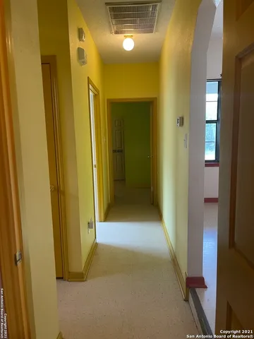 a view of gallery with shower