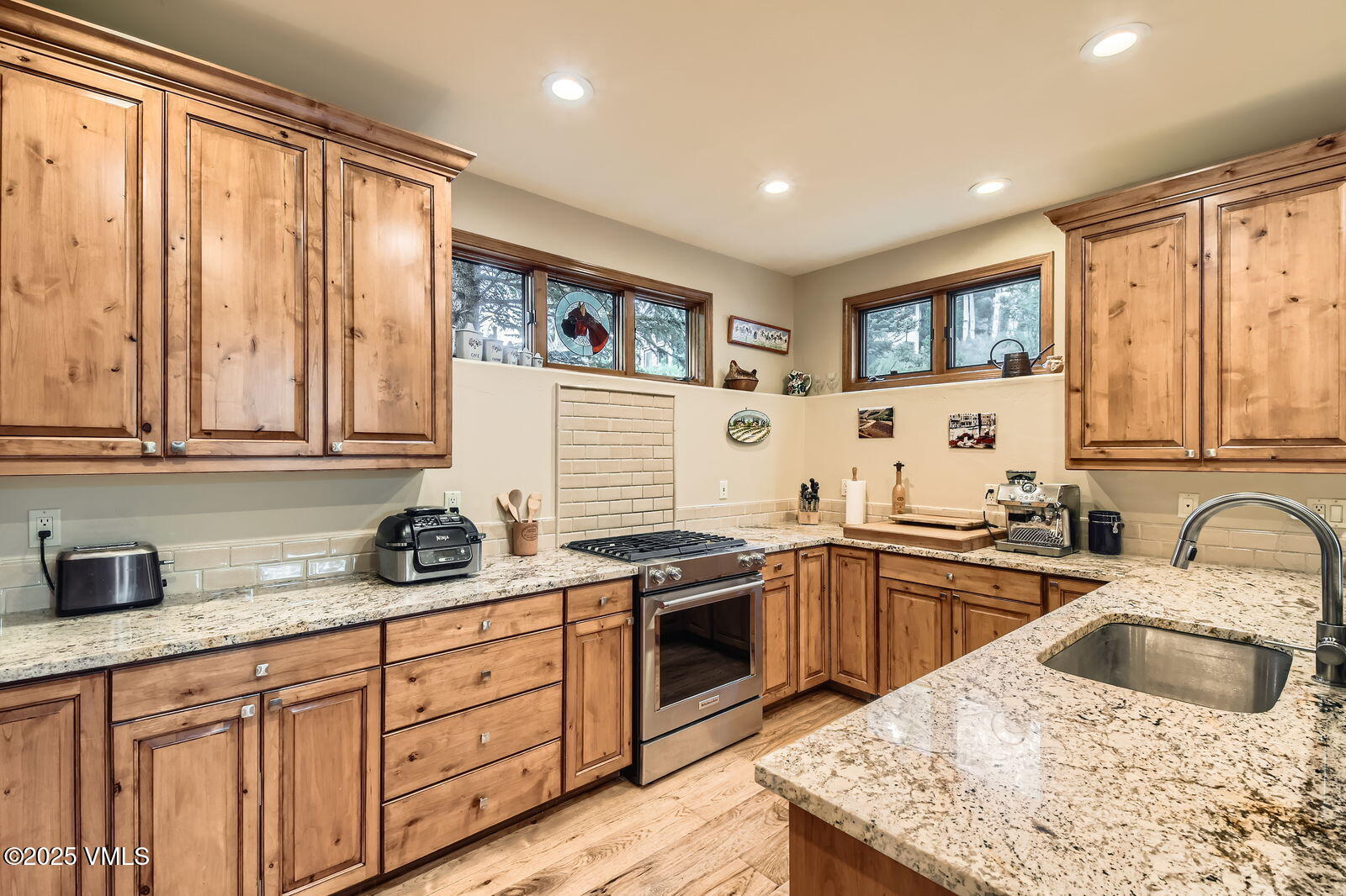 803 June Creek Road Edwards, CO 81632 - Photo 3 of 25 803 June Creek Rd - Web Quality - 012 -