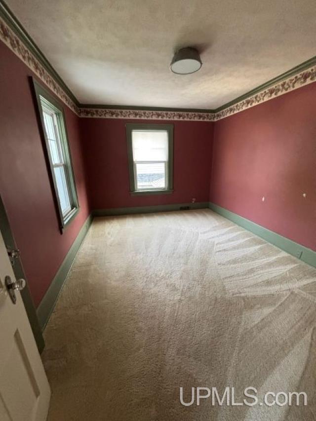 804 South 13th Street Escanaba, MI 49829 - Photo 37 of 61