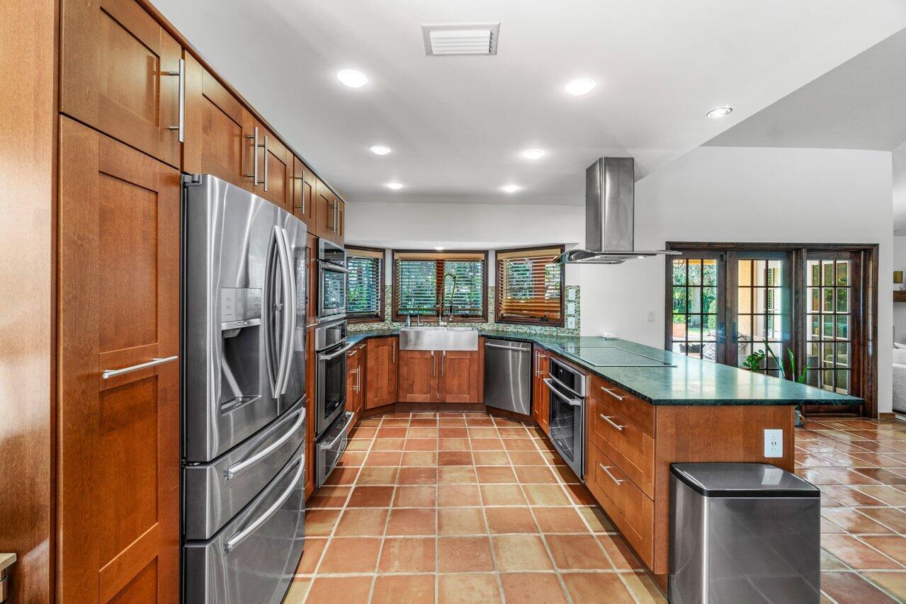 2598 Northwest 27th Street Boca Raton, FL 33434 - Photo 12 of 36 012-2598Northwest27thStreet-BocaRaton-FL