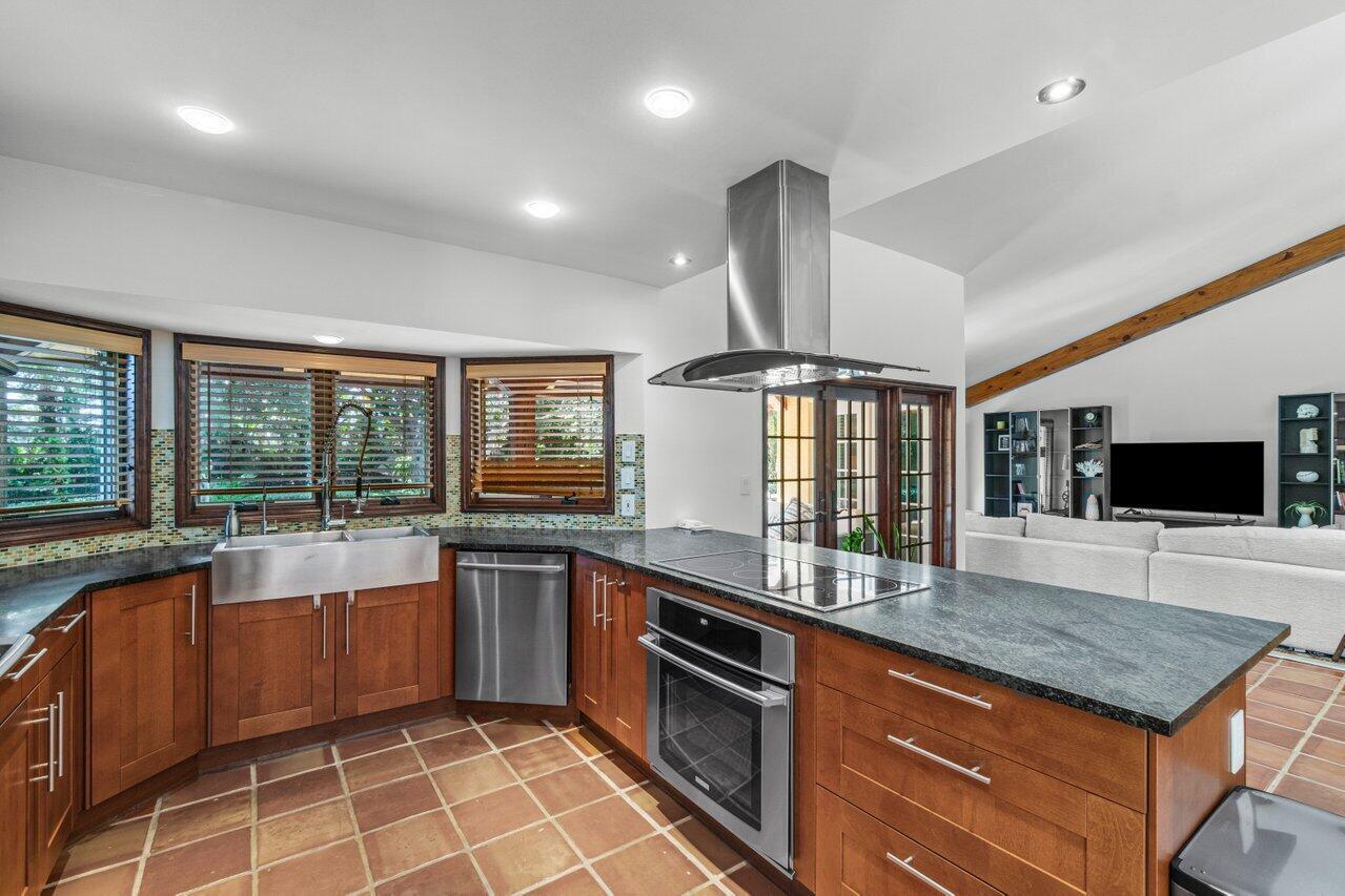 2598 Northwest 27th Street Boca Raton, FL 33434 - Photo 14 of 36 014-2598Northwest27thStreet-BocaRaton-FL