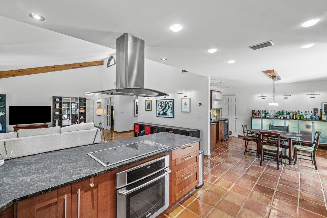 2598 Northwest 27th Street Boca Raton, FL 33434 - Photo 15 of 36 015-2598Northwest27thStreet-BocaRaton-FL