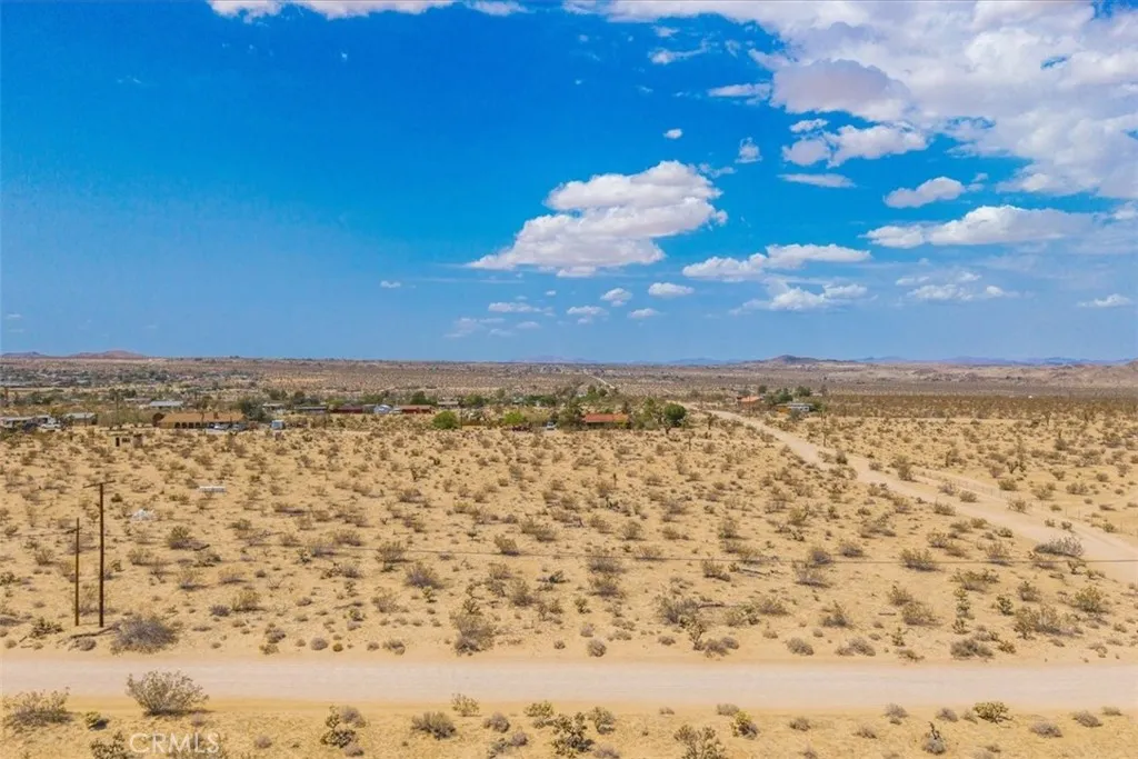 6127 Two Mile Joshua Tree, CA 92252 - Photo 12 of 19 a view of a lake