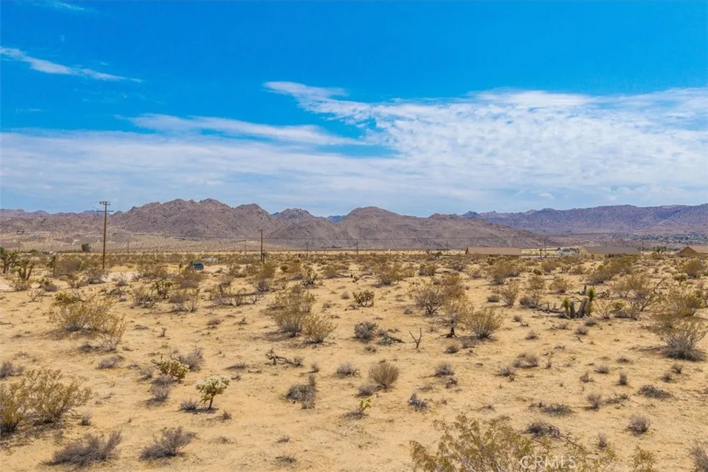 6127 Two Mile Joshua Tree, CA 92252 - Photo 14 of 19 a view of mountain with lake view