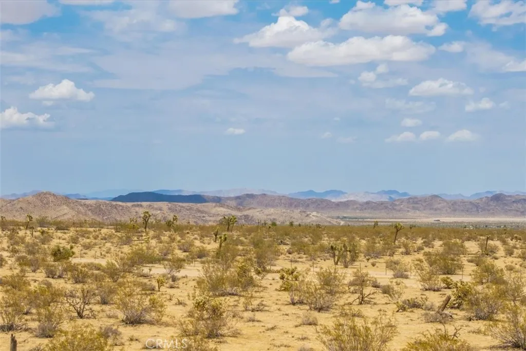 6127 Two Mile Joshua Tree, CA 92252 - Photo 18 of 19 a view of an ocean