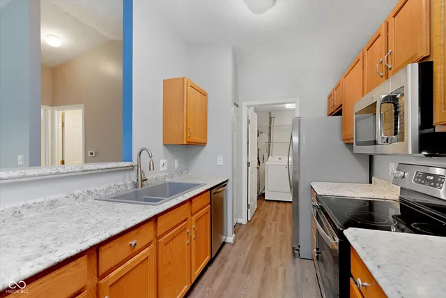 $195,000 | 8232 Glenwillow Lane, Unit 207, Indianapolis, IN 46278