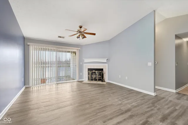 $195,000 | 8232 Glenwillow Lane, Unit 207, Indianapolis, IN 46278