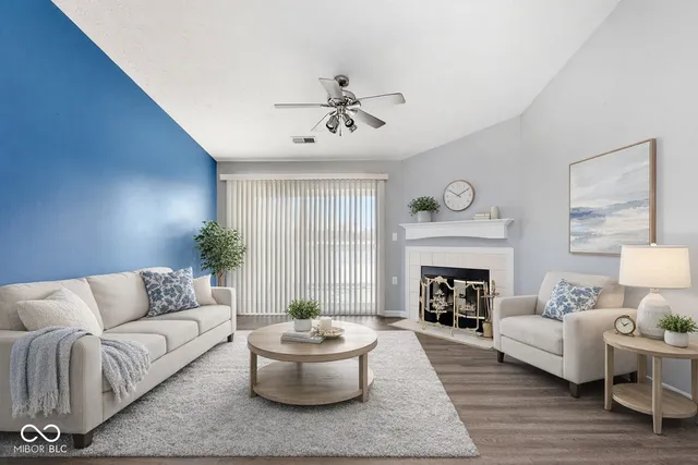 $195,000 | 8232 Glenwillow Lane, Unit 207, Indianapolis, IN 46278