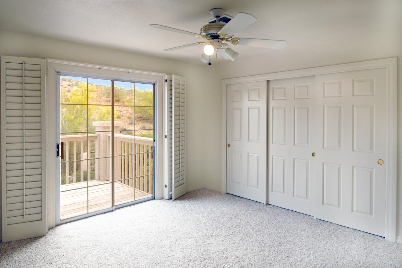 3145 East Rock Wren Road Phoenix, AZ 85048 - Photo 23 of 42 Bedroom 2 with Balcony View of Preserve