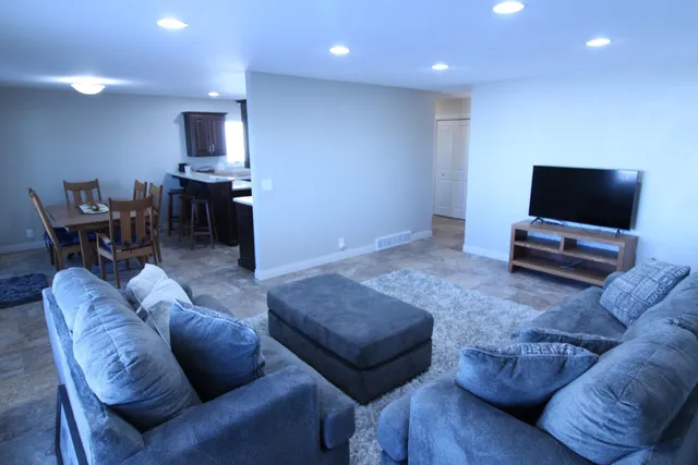 $1,195,013 | 23455 Sunset Beach Trail, Pelican Rapids, MN 56572