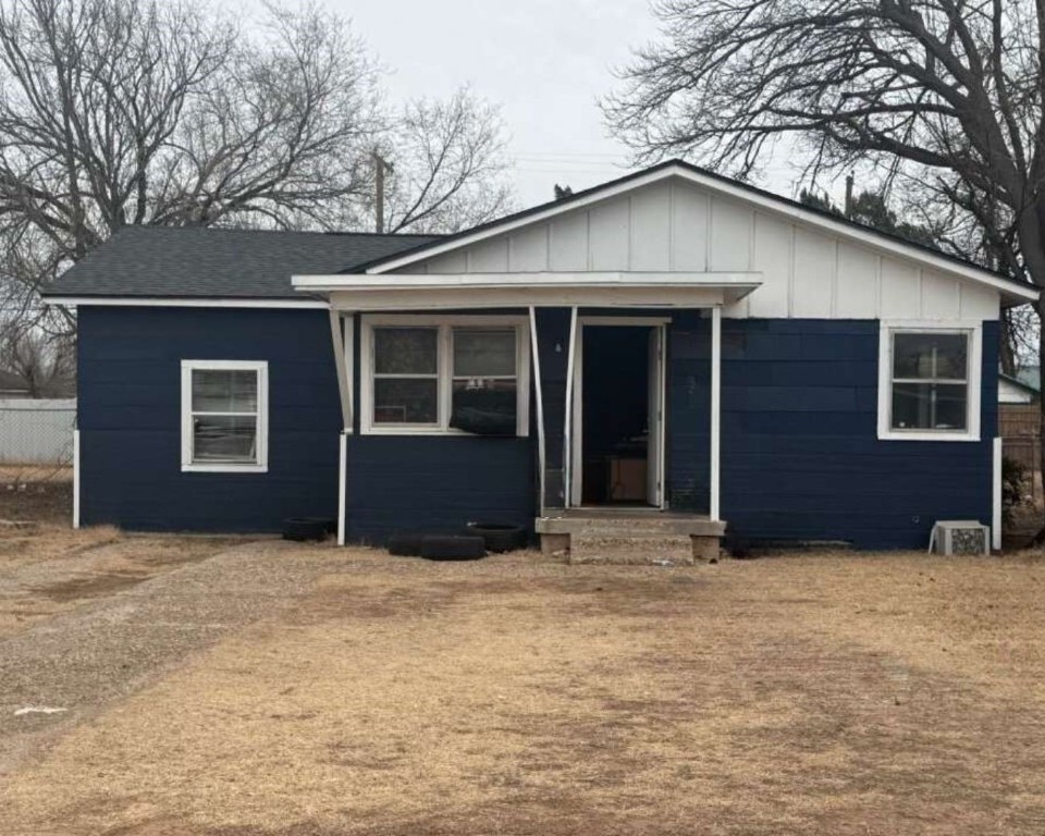5617 Ave D Lubbock, TX 79404 - Photo 1 of 1 a view of house with a yard