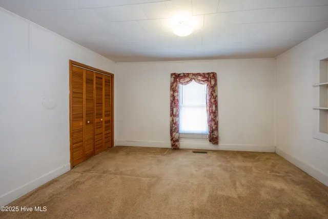 $165,000 | 100 North Boulevard, Clinton, NC 28328