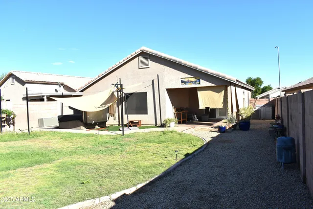 $2,350 | 21838 North 34th Avenue, Phoenix, AZ 85027