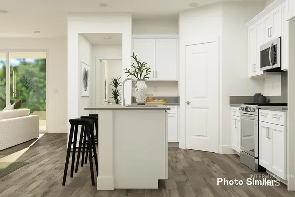 $484,900 | 1713 North Big Star Avenue, Eagle, ID 83616